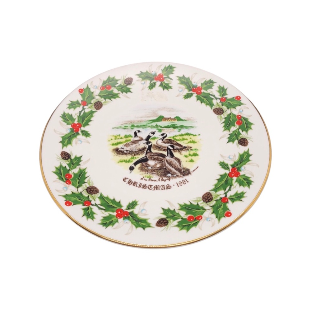 SALE - Royal Grafton Christmas Collection Plate